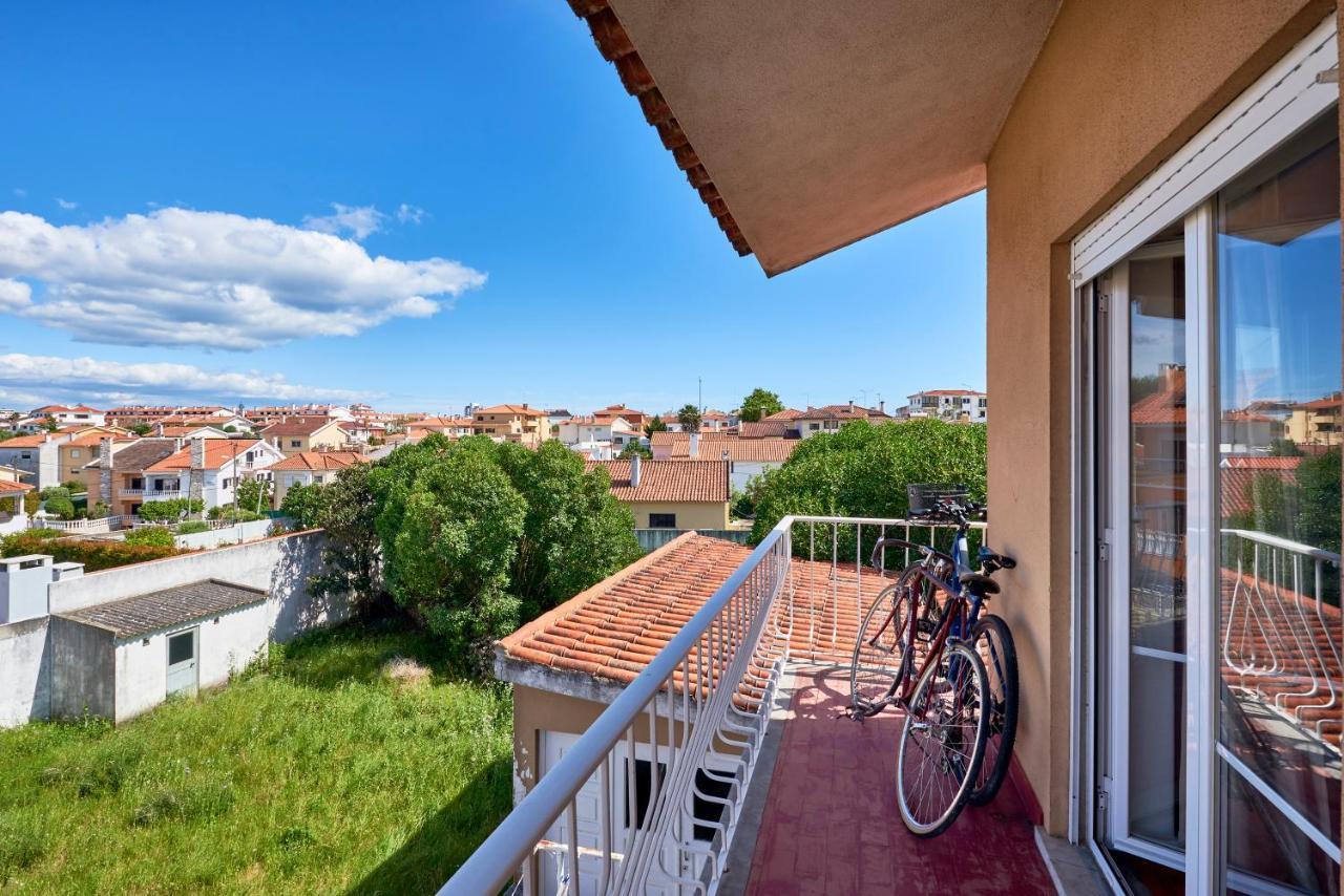 Bright Apartment With Garden In Cascaes Exterior foto