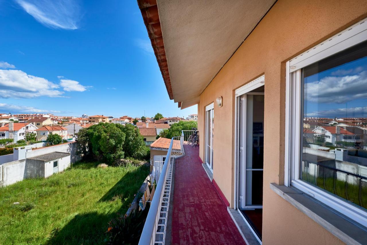 Bright Apartment With Garden In Cascaes Exterior foto